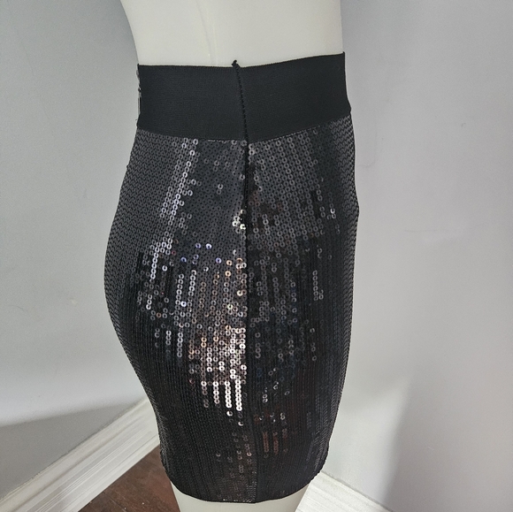 Bebe skirt - Picture 3 of 6